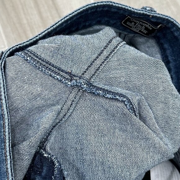Abercrombie & Fitch Harper Low Rise Ankle Tuxedo Stripe Fray Hem Jeans Size 26S - Picture 8 of 16